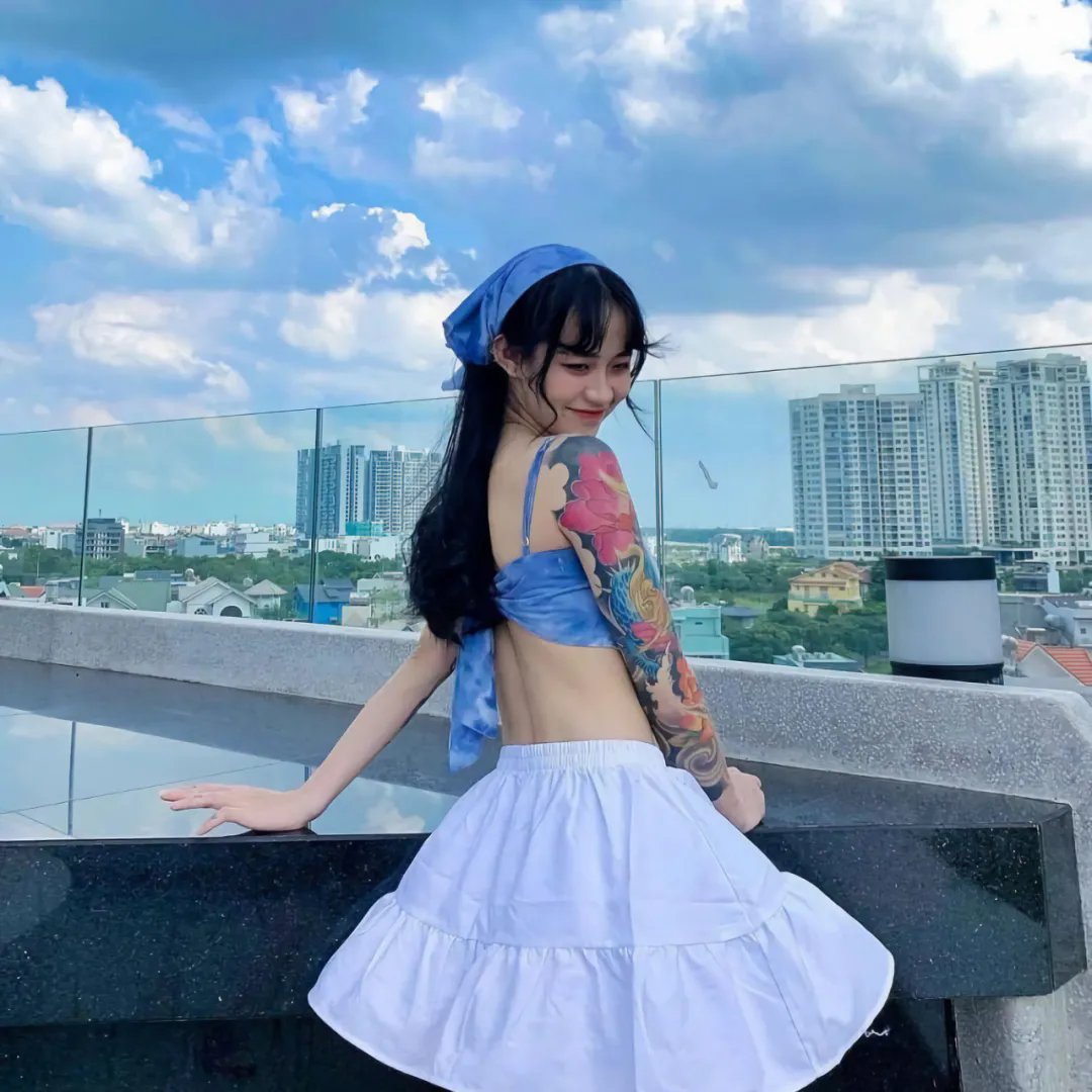 艳谍玛泰哈莉